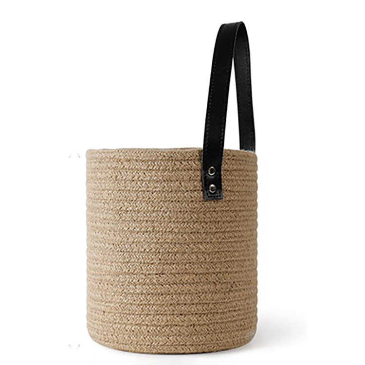 Small Woven Wall Mounted Hanging Cotton Rope Storage Basket